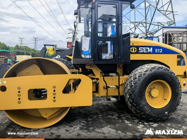 Cambodia - 1 Unit SEM512 Road Roller
