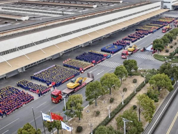 Billion-Yuan Bulk Delivery Showcases XCMG’s Global Mining Strength