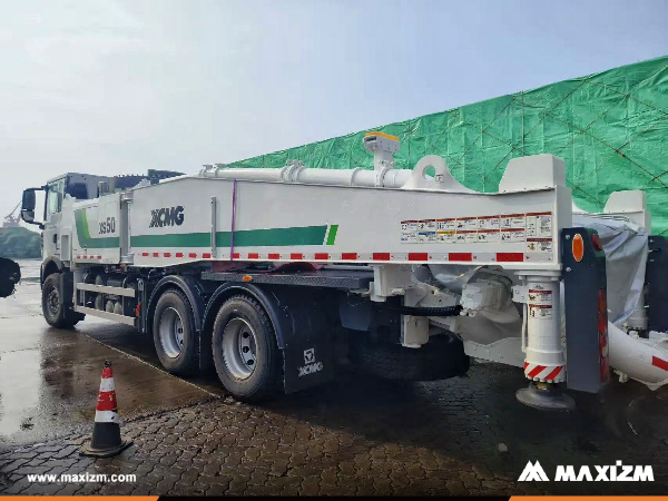 Congo - 1 Unit XCMG XS50 Concrete Pump Truck