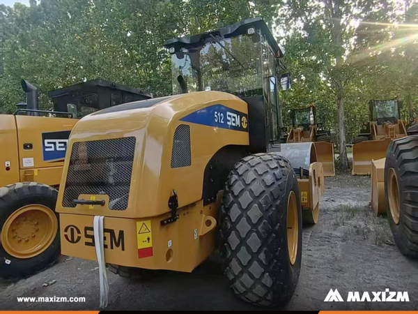 Cambodia - 1 Unit SEM512 Road Roller