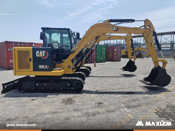 Panama - 2 Units CAT 305.5 Crawler Excavator 