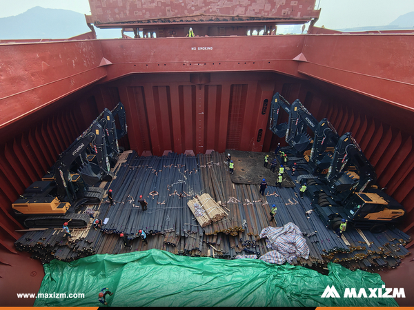 Algeria - 1 Unit HYUNDAI HX220HD Crawler Excavator