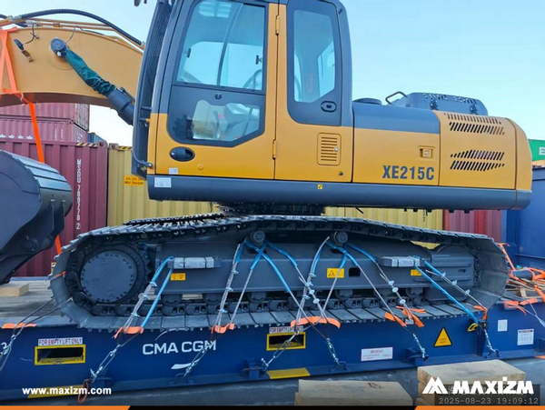 Comoros - 1 Unit XCMG XE215C Crawler Excavator 