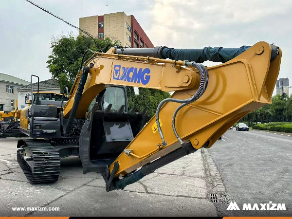Tanzania -1 Unit XCMG XE215C Crawler Excavator 