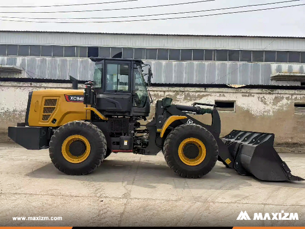Somalia - 1 Unit XCMG Wheel Loader XC948