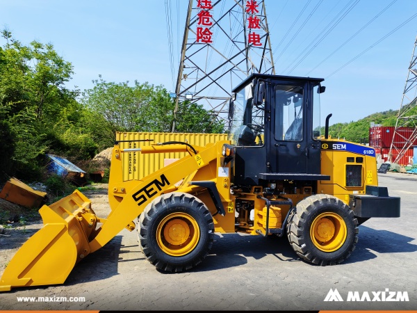 Indonesia -1 Unit SEM SEM618D Wheel Loader 